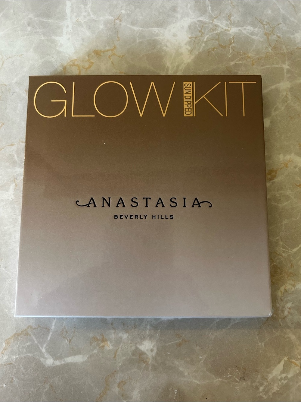Anastasia Beverly Hills Glow Kit Sun Dipped - Gold, Purple, Pink, Brown